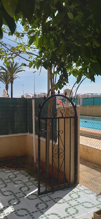 Apartement A La Mata Торевьиа Экстерьер фото