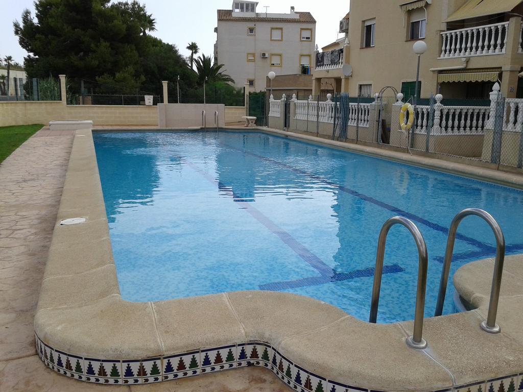 Apartement A La Mata Торевьиа Экстерьер фото