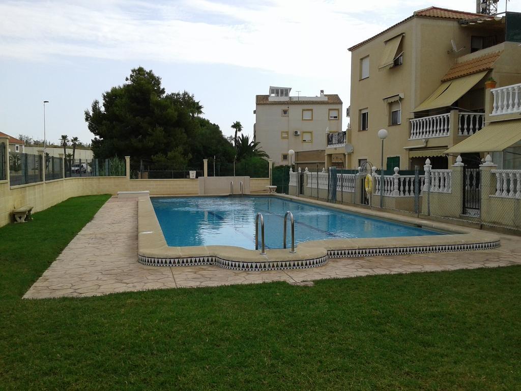 Apartement A La Mata Торевьиа Экстерьер фото
