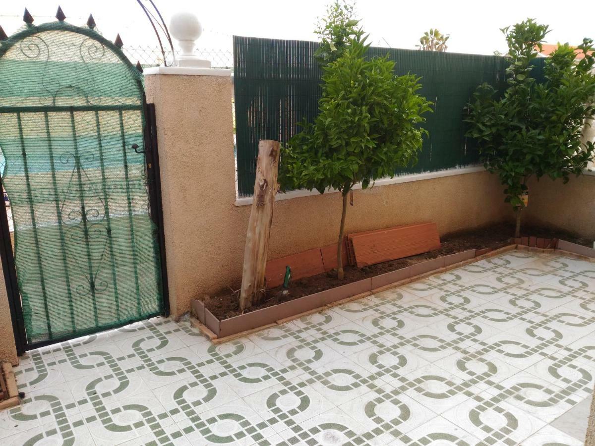 Apartement A La Mata Торевьиа Экстерьер фото