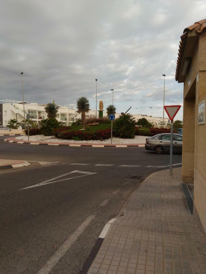 Apartement A La Mata Торевьиа Экстерьер фото